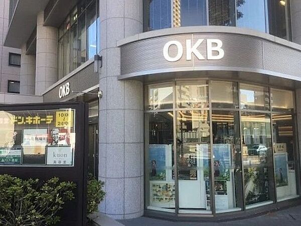大垣共立銀行 テラッセ納屋橋支店 100m
