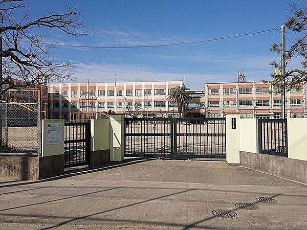 名古屋市立露橋小学校 240m