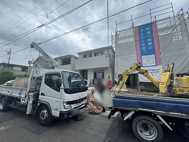 ◇外観◇過ごす時間と共に刻々と表情を変えていく住まい、季節によってさまざまな表情を見せてくれるわが家は、時を重ね思いを紡ぐ場所です。ご家族の一家団欒を心ゆくまでお楽しみください。