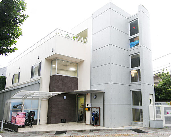 子どもたちが明るく伸び伸びと過ごすことが出来る場であるよう努めております。