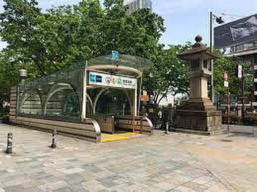 表参道駅徒歩9分の近さ。忙しい朝が助かる立地、暮らしにゆとりが生まれます