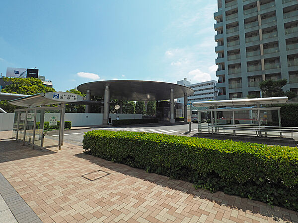 物件から駅まで徒歩19分です。