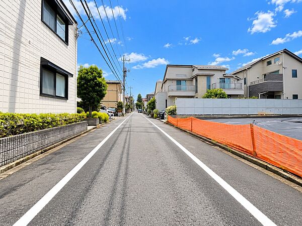 現地をご覧頂くことで、隣接した環境をしっかりとご確認頂けます。