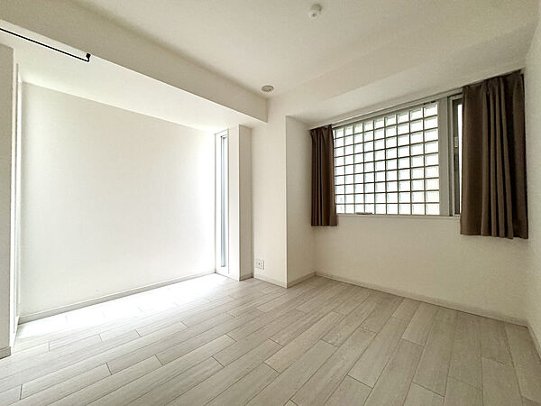 【洋室6.1帖】陽光にくるまれる快適な住空間