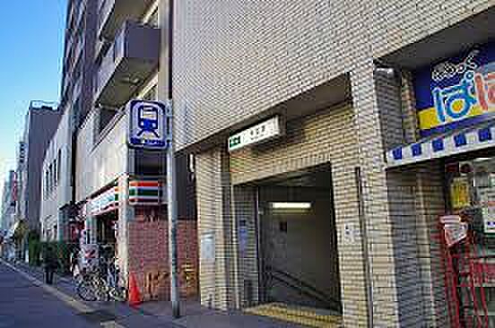 千石駅徒歩5分の近さ。忙しい朝が助かる立地、暮らしにゆとりが生まれます