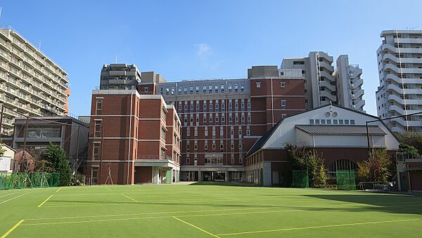登下校時は仲良くお友達とのおしゃべりもはずみますね。ますます充実の学校生活になりそうです♪
