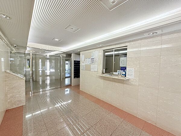 居住者の帰り・訪れる方を優しく迎えます。
