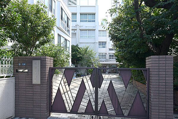 地域の方の目が届く穏やかな子育て環境が、日々の成長を支えます。