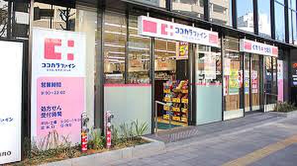 お薬も最新コスメまで、まとめて揃う便利なドラッグストア。