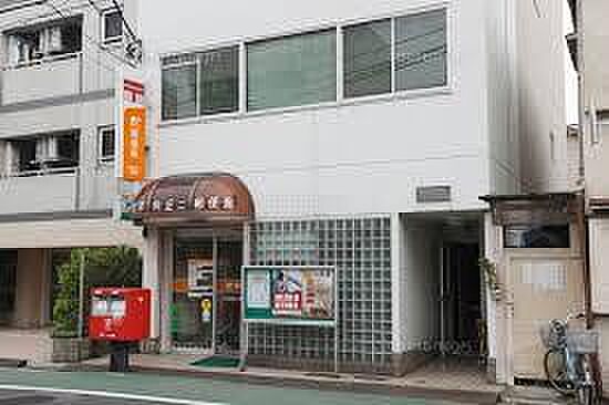 送る、貯める、備える。暮らしの全部、郵便局で。