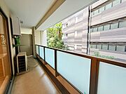 暮らしに大切な光と風をもたらしてくれる、穏やかな安らぎ空間です。