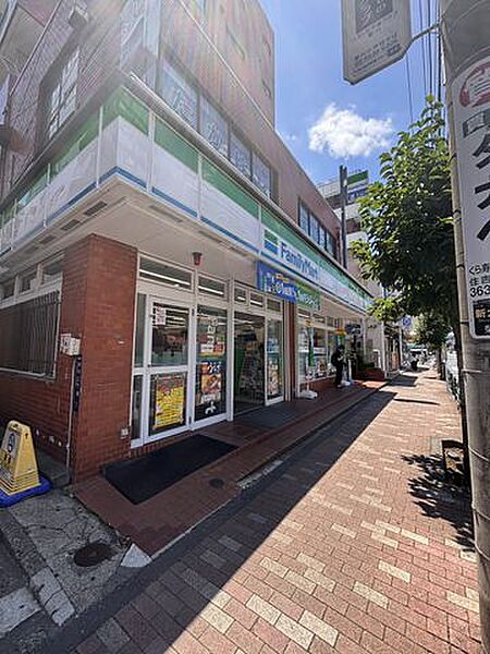 ファミリーマート 菊川駅前店