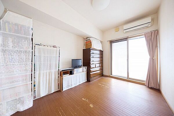 洋室を拡大表示