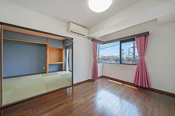 リビング/ダイニングを拡大表示