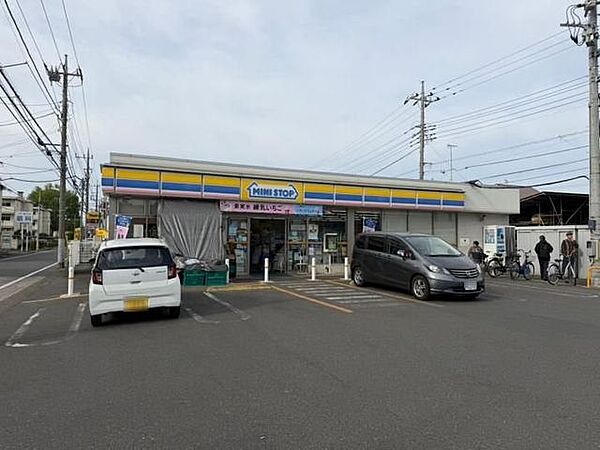 ミニストップ小平たかの街道店 200m