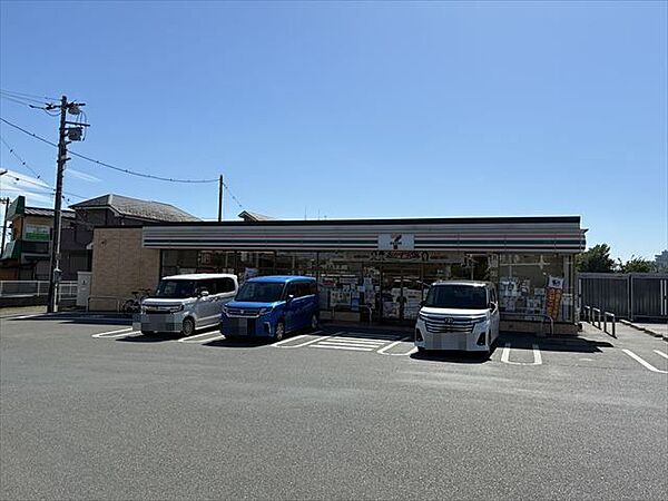 セブンイレブン藤沢宮原店 413m