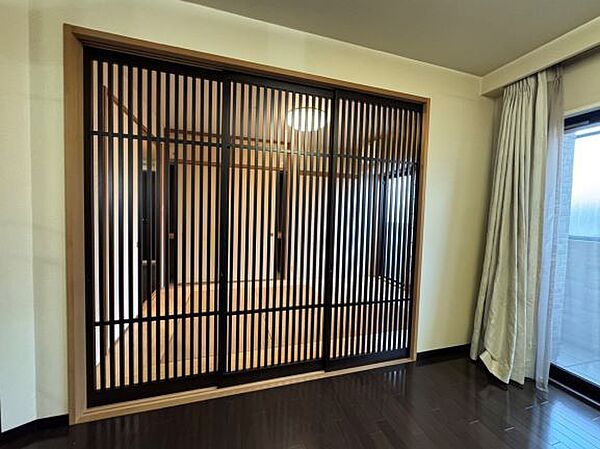 リビングと和室の仕切りです