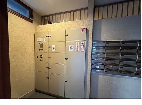 宅配ボックス