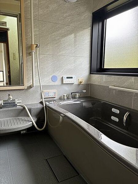 浴室を拡大表示