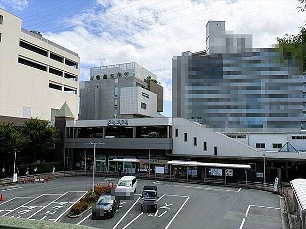 阪急山田駅 160m