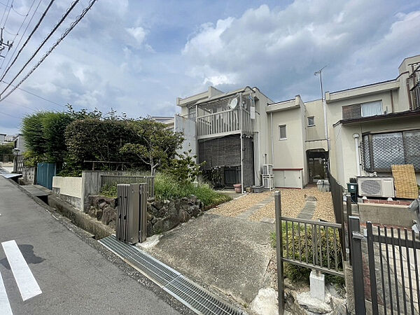 外観：327001650970