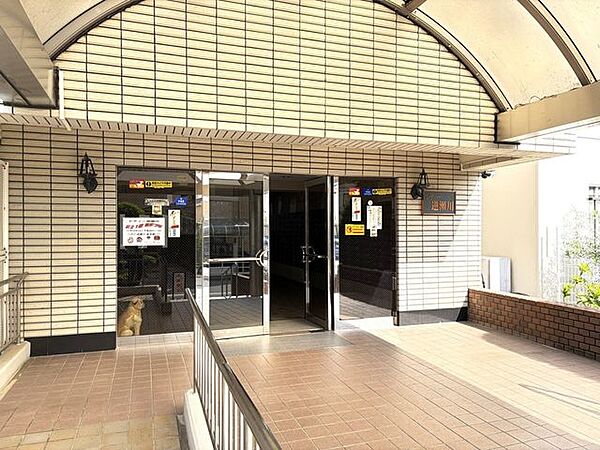 エントランスを拡大表示