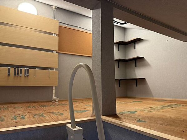 小屋裏収納