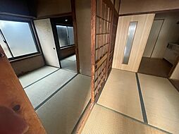 湊平家戸建 1階3Kの寝室