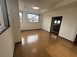 Mビル 2A 2階5DKの室内