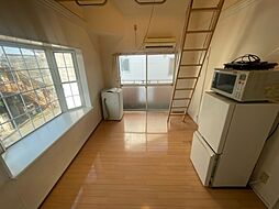 クロスポイント松江 203 2階1Kの室内