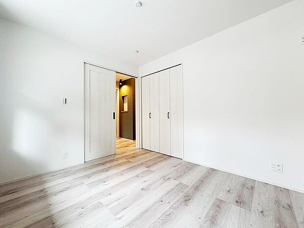 1階5.25帖の洋室