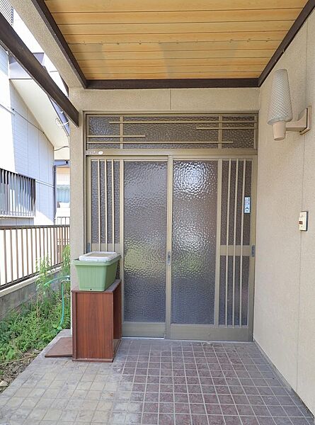 ポーチ