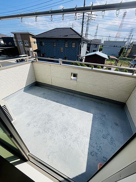 2F　バルコニー