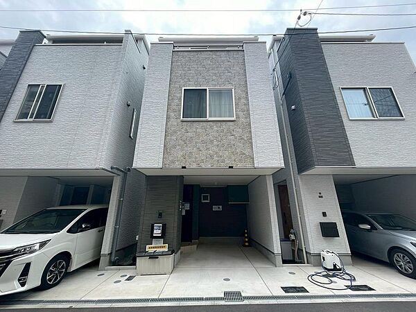３ＬＤＫ　価格３，５８０万円　土地面積４８．３３m2　延床面積９２．５８m2　三沿線利用可能　室内美麗