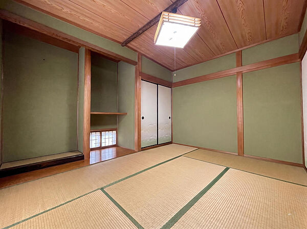 １階和室　押入・床の間有