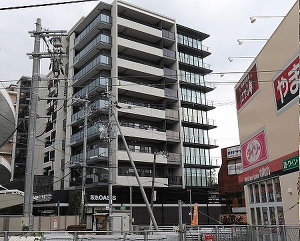 阪急オアシス茨木大手町店　徒歩６分