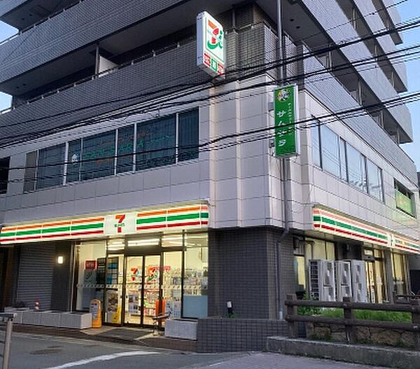 セブンイレブン茨木宮元町店　徒歩３分