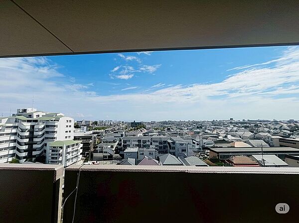 周りに遮る建物がないので、眺望良好