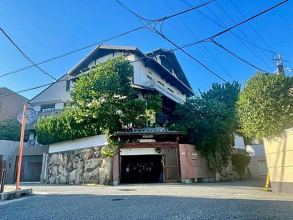 外観：327001410242