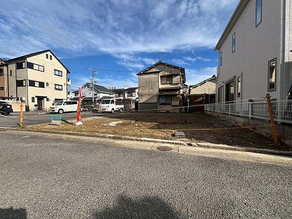 周辺は住宅地です