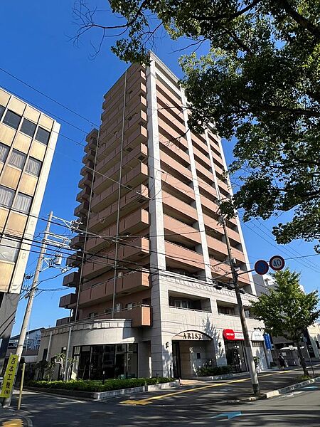 １４階建て８階部分南東角部屋です！