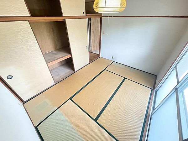 仕事や趣味のスペースとしても活用できる、多用途に使える部屋。