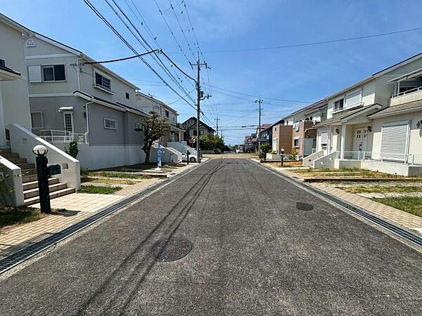 車通りも少なく、小さなお子様にも安心です。