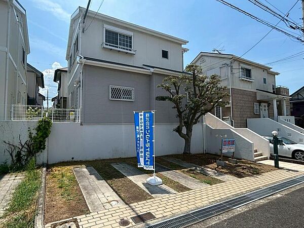 暑い昨今に人気の北側のお家です。