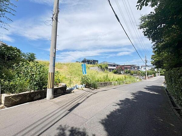 車通りが少なく、静かで安心して暮らせる環境です♪