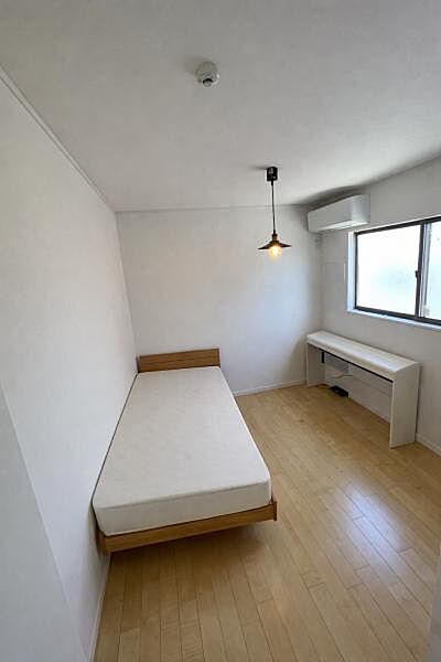 シンプルで温かみのあるデザインで、ゆったりと過ごせます。