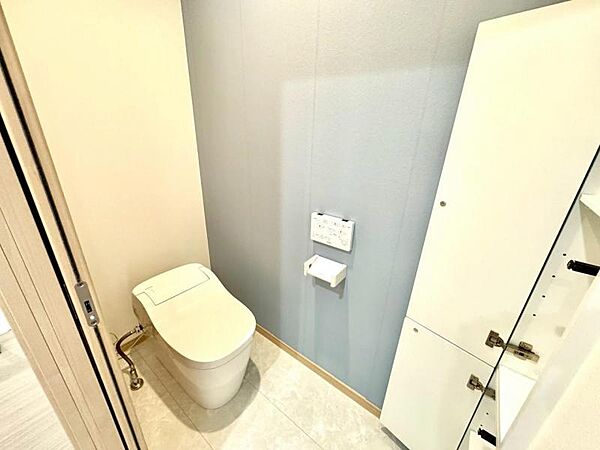 タンクレストイレでスタイリッシュです♪