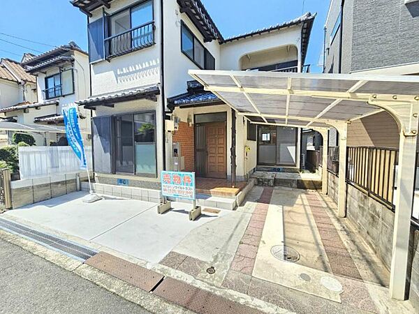お車2台駐車可能です♪