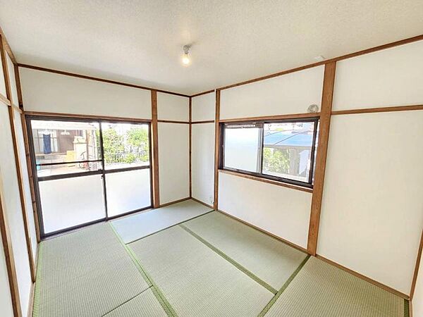 1階にある6帖の和室♪