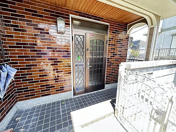 立派な玄関♪